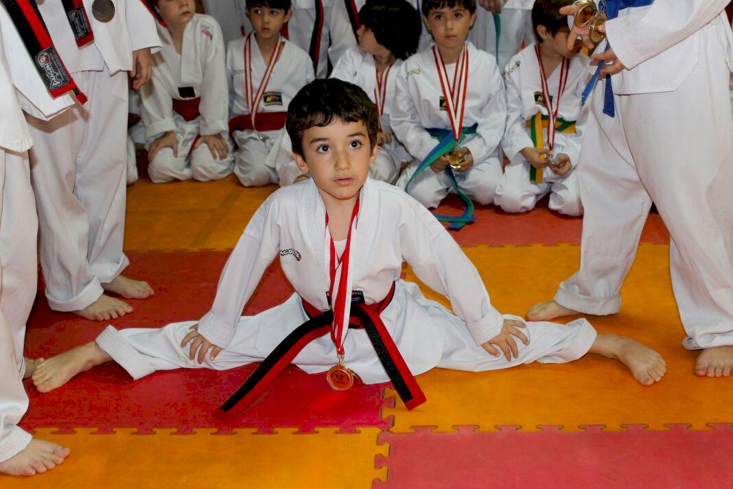 Çocuklar İçin Tae-Kwon-Do Dersleri